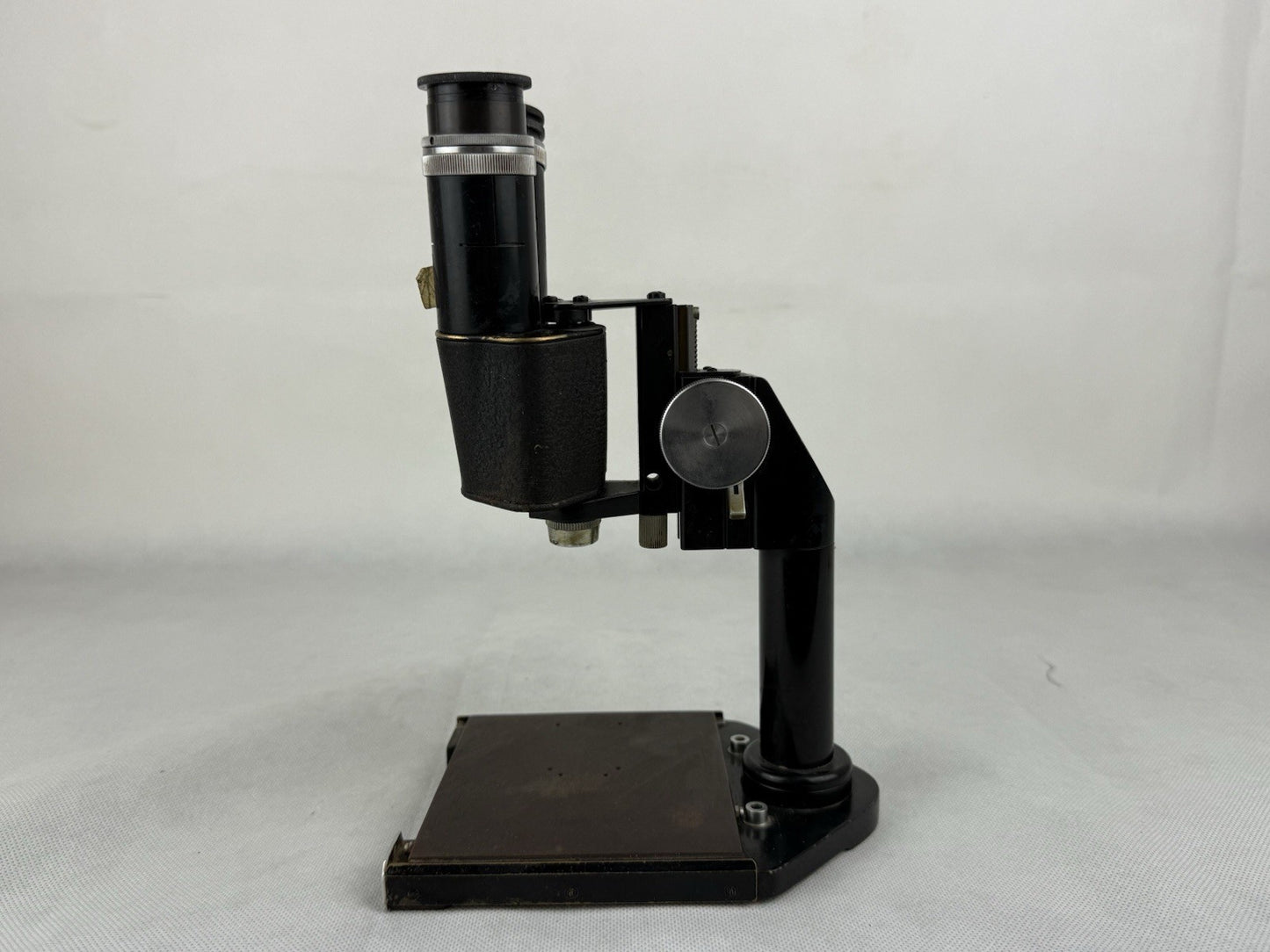 E. Leitz Wetzlar Microscope Antique Vintage Black Germany