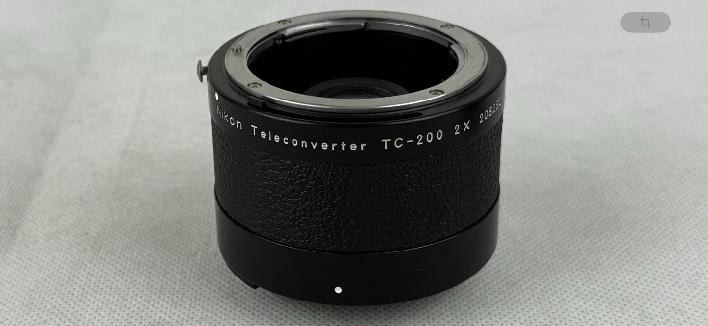 Nikon Teleconverter TC-200 2x + Nikon PK 11. 12, 13 Adapter